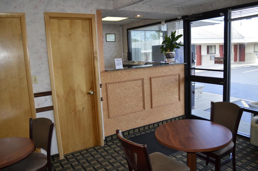 Budget Inn Williamsville Extérieur photo