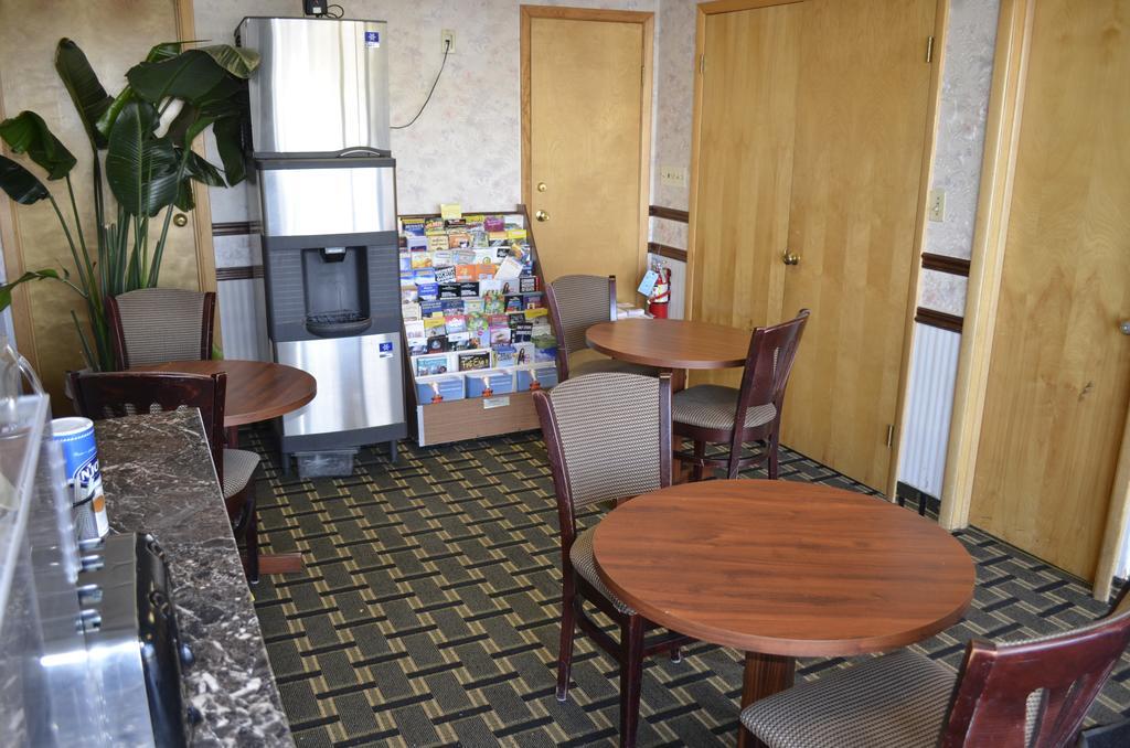 Budget Inn Williamsville Extérieur photo