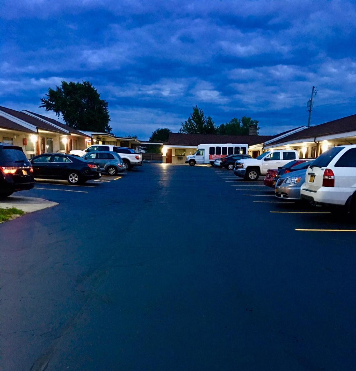 Budget Inn Williamsville Extérieur photo