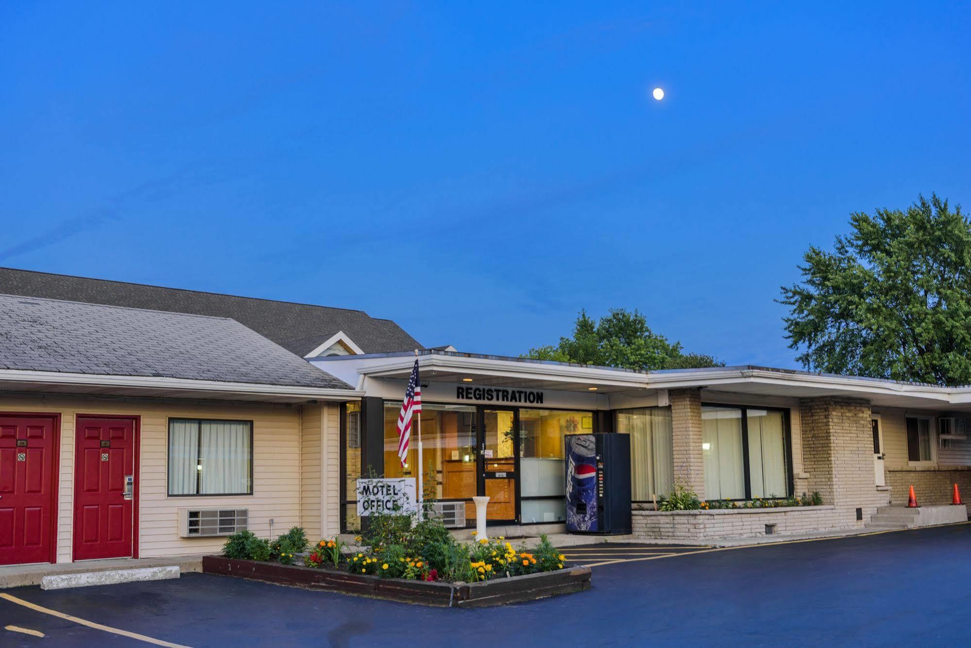 Budget Inn Williamsville Extérieur photo