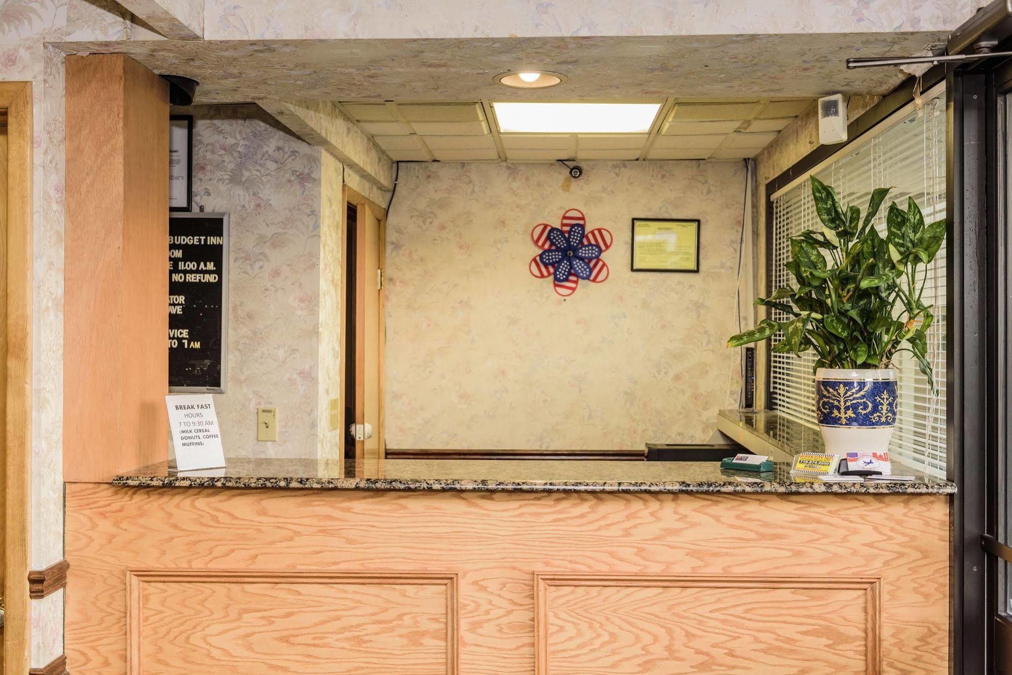 Budget Inn Williamsville Extérieur photo